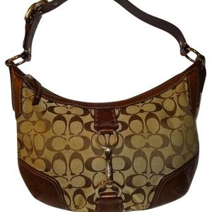 Coach Hamptons Clip Signature Handbag 11576